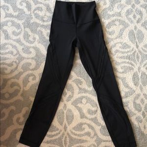 Lululemon High-Waisted Cropped Yoga Pants